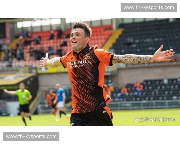 苏格兰绿茵的铁血碰撞：邓迪联vs汉密尔顿，谁能在沸腾的坦纳代斯书写传奇？